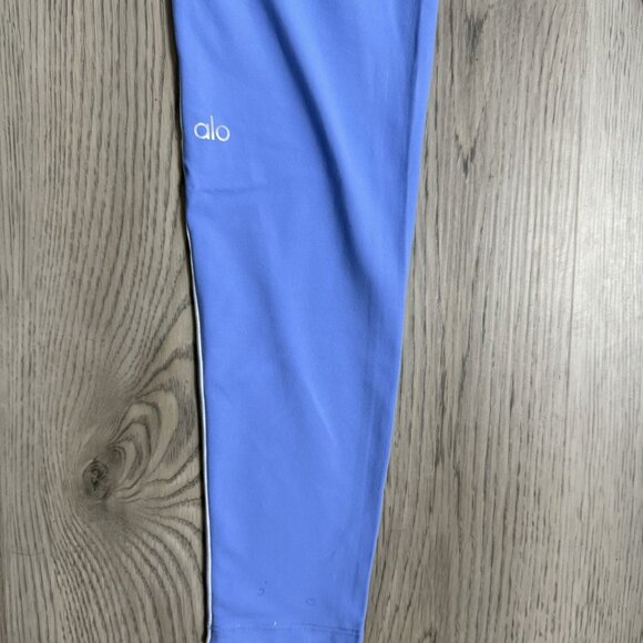 ALO Yoga Airbrush Hearthrob Leggings And Sports Bra Set Blue - Picture 7 of 7